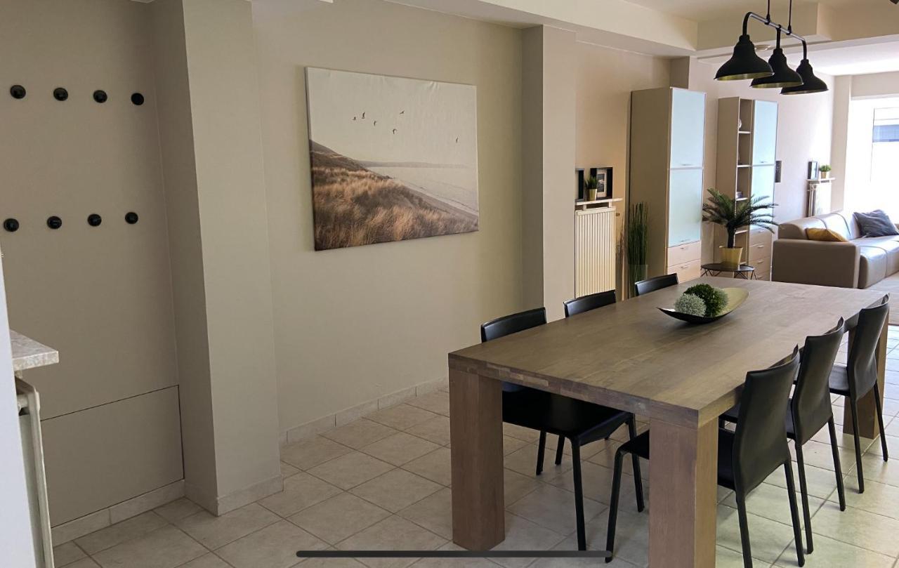 Familie Appartement Hartje Knokke Met Optie Parking Zewnętrze zdjęcie